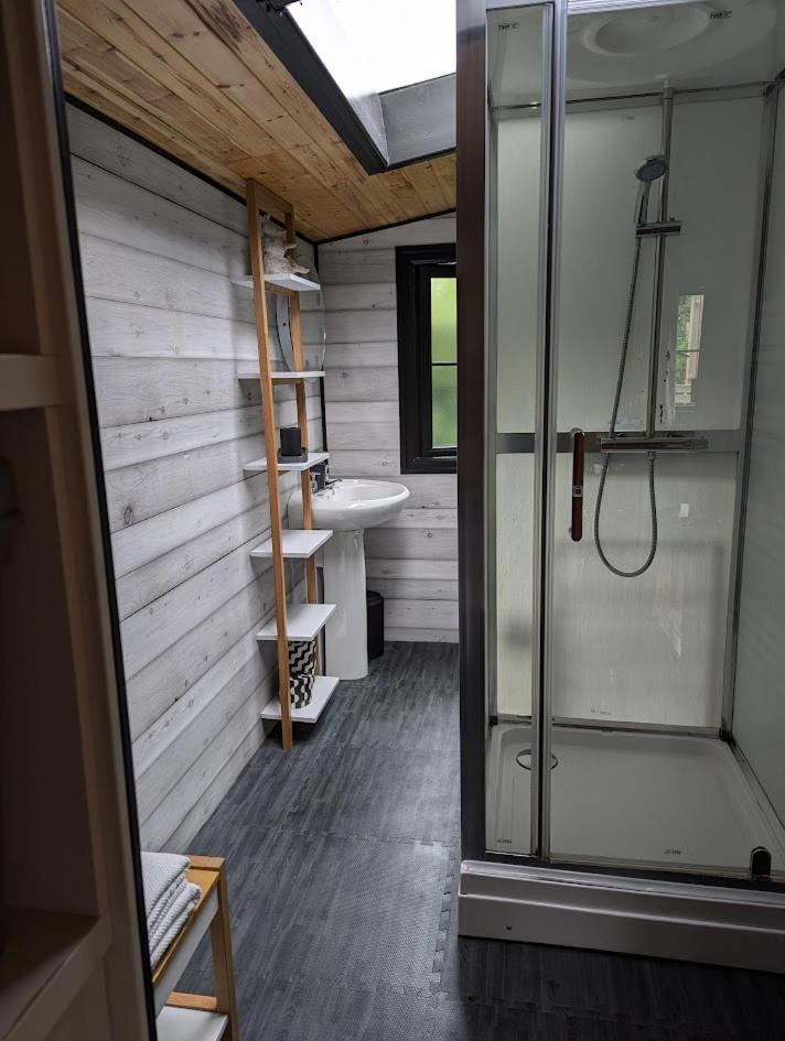 'Monktonmead Lodge' In Secluded Setting, With Private Indoor Pool. Райд Екстериор снимка